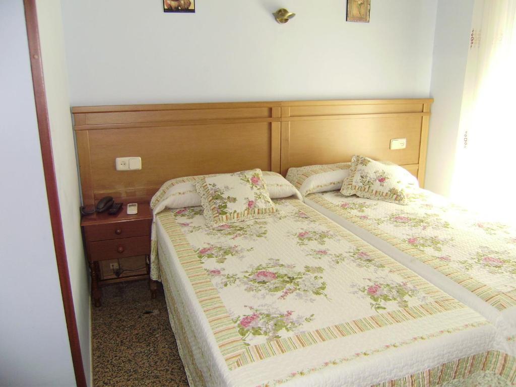 Hostal Miguel Angel - Madrid — Photos 3